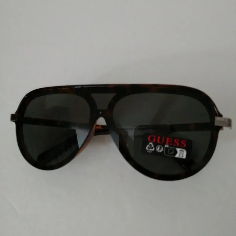 Guess Unisex Tortoise Aviator Style Sunglasses - Picture 9 of 12